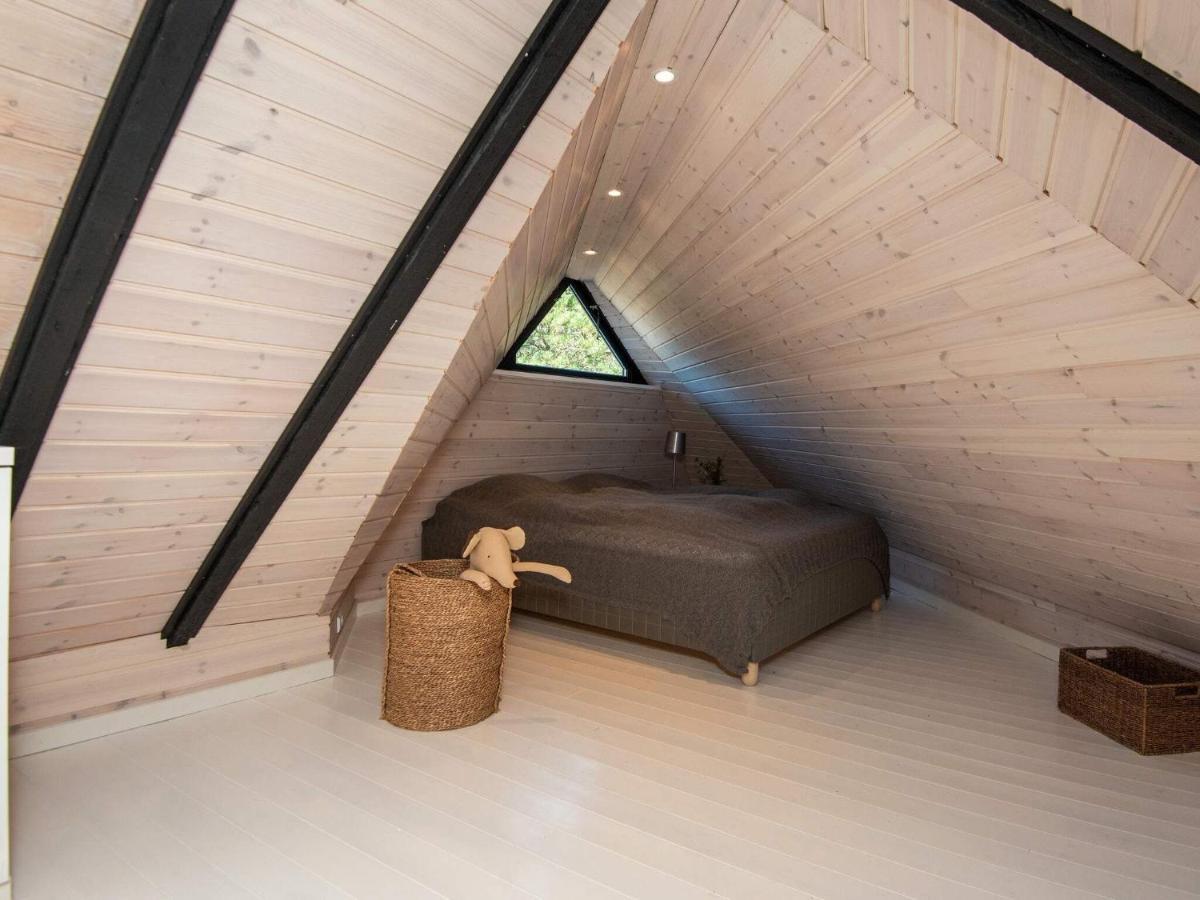 7 Person Holiday Home In R M Vesterhede Exteriör bild